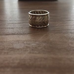 Tiffany & Company Women’s Ring, Size 6